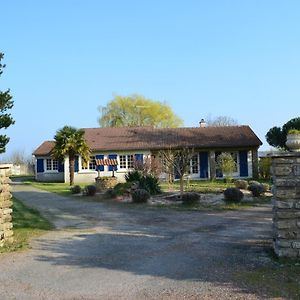 Mouchamps Chambre D'Hotes La Ville En Bois Exterior photo