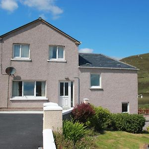 לינה וארוחת בוקר 73 Westend, Balallan, Isle Of Lewis Exterior photo