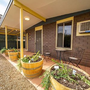 האוקר Flinders Ranges Bed And Breakfast Exterior photo