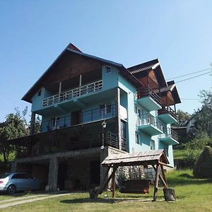 דירות Capatineni-Paminteni Casa Pelerinului Exterior photo