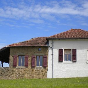 לינה וארוחת בוקר Cazaux-Villecomtal Ancienne Ecole Exterior photo