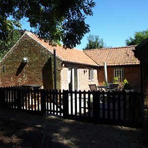 נורוויץ'' The Dairy At Lodge Farm Exterior photo