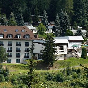 נויהאוס אם רנווג Waldhotel Feldbachtal Exterior photo