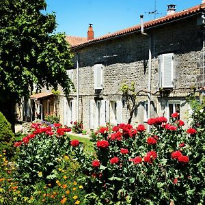 לינה וארוחת בוקר Aulnay  Les Noyers Aulnay Exterior photo