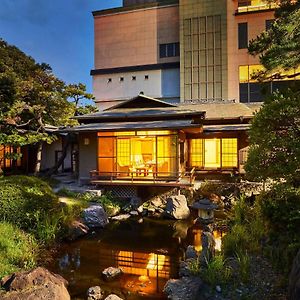 מלון קיטקיושו Suisui Garden Ryokan Exterior photo