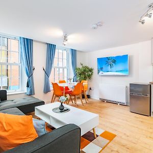 אנדובר Central Apartment With 55” Smart Tv+Netflix Exterior photo