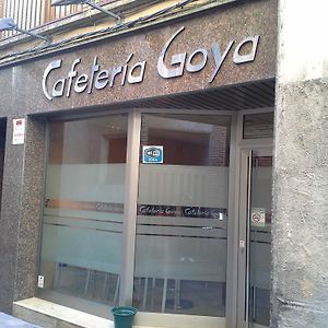 מלון ברבסטרו Hostal Cafeteteria Goya Exterior photo