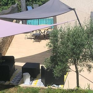 Saint-Laurent-de-Carnols Villa Provence Climatisee, Jardin, Piscine Privee Chauffee, Wifi Exterior photo