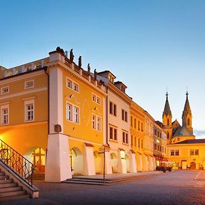 Kroměříž Hotel U Zlateho Kohouta Exterior photo