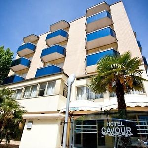 צ'סנטיקו Hotel Cavour Exterior photo