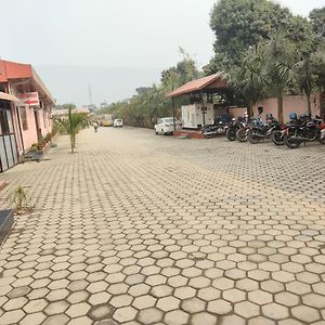 Maruwa Ghat Hotel The Narayani Exterior photo