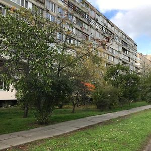 קייב Apartment Metro Minska Exterior photo