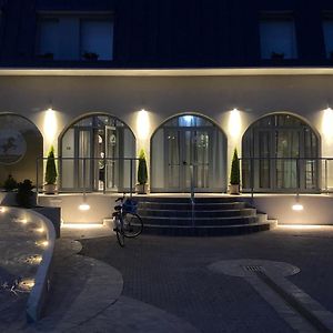 Reggiolo Hotel Cavallo Bianco Exterior photo