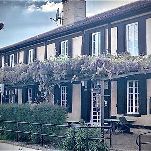 Lesperon  Hotel Et Restaurant Traditionnel L' Escalandes Exterior photo