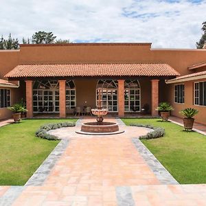 דולורס אידאלגו La Capilla Hotel Exterior photo