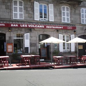 מלון מורה Auberge Les Volcans Exterior photo