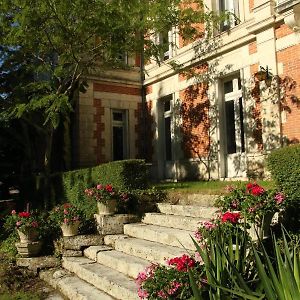 לינה וארוחת בוקר Saint-Laurent-de-Belzagot Domaine De Champ Rose Exterior photo