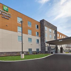 Holiday Inn Express & Suites Wooster, An Ihg Hotel Exterior photo