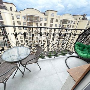 אירפין Luxury Emerald Apartments Exterior photo