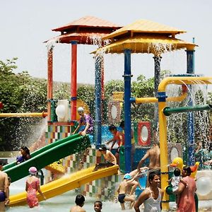 מלון Complimentary Water Park איגטפורי Exterior photo