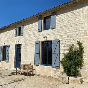 הוילה Echire Chateau Des Loups - Les Pommiers Exterior photo