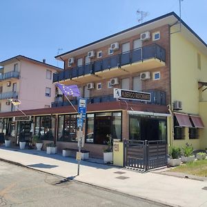 לידו דלה נציוני Albergo Ristorante Elena Exterior photo