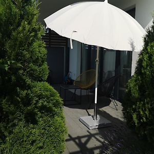 סלאופסק Sunny Garden Apartment Exterior photo