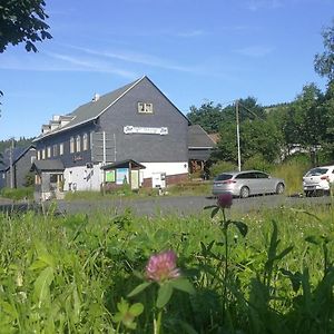 מלון Spechtsbrunn Gasthaus & Pension Am Rennsteig Exterior photo