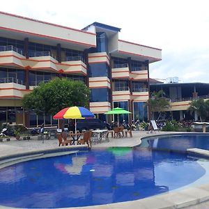 Parepare Bukit Kenari Hotel & Restaurant Exterior photo