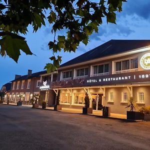 Morlaas Logis Hotel L'Amandier Exterior photo