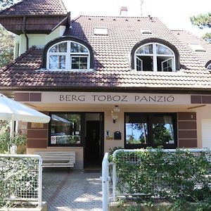 מלון פץ' Berg Toboz Panzio Exterior photo