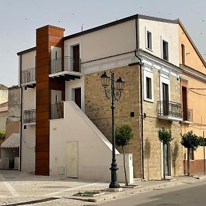 לינה וארוחת בוקר Casalvecchio di Puglia Casa Iacovelli Exterior photo