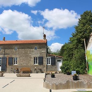 Les Épesses Chambres D'Hotes Logis Charrier Le Petit Bignon Exterior photo