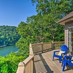 Jamestown Luxe Lake Cumberland Retreat With Decks On 1 Acre! Exterior photo