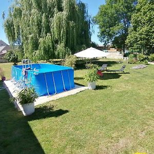 הוילה Chassemy Maison Chaleureuse Et De Detente Avec Piscine Et Spa Exterior photo