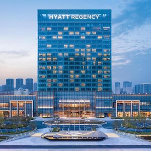 מלון Hyatt Regency Ningbo Hangzhou Bay Exterior photo