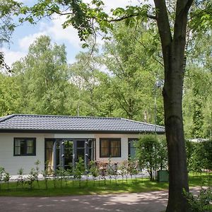 De Bult Tidy Chalet With Dishwasher, Surrounded By Forest Exterior photo
