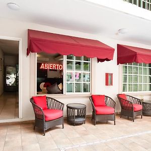 ורקרוז Boca Inn Hotel & Suites Exterior photo