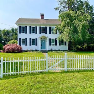 הוילה מדיסון 1860'S Colonial House Near Downtown And Beaches! Exterior photo