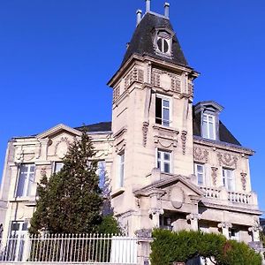 לינה וארוחת בוקר La Châtre Les Riottes - Maison Victorienne Exterior photo