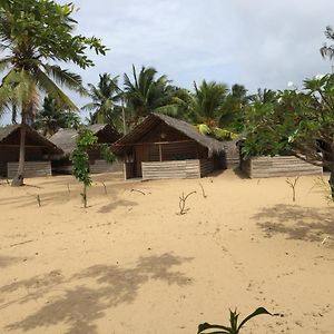 Kandakuli Kalro Kite Surfing Beach Resort Exterior photo