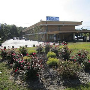 Lakehurst Travel Inn And Suites Exterior photo