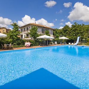 San Lorenzo in Campo Hotel Giardino Exterior photo