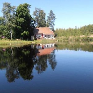 Nolmyra Lakeside Villa Exterior photo