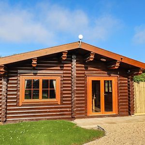 אוקהאם Oak Lodge Exterior photo