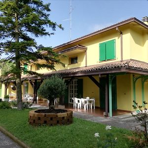 קארפי B&B Villa Dei Cigni Reali Exterior photo