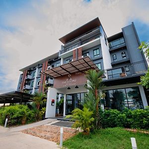 Bang Bo The Living Hotel Samutprakan Exterior photo