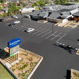 מלון Blacktown Tavern Exterior photo