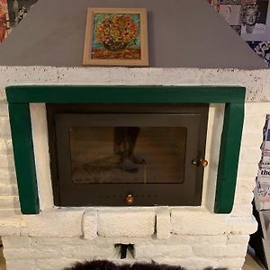 סופיה Lovely Penthouse With An Indoor Fireplace Exterior photo