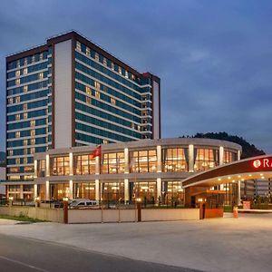 מלון Ramada Plaza By Wyndham ריזה Exterior photo